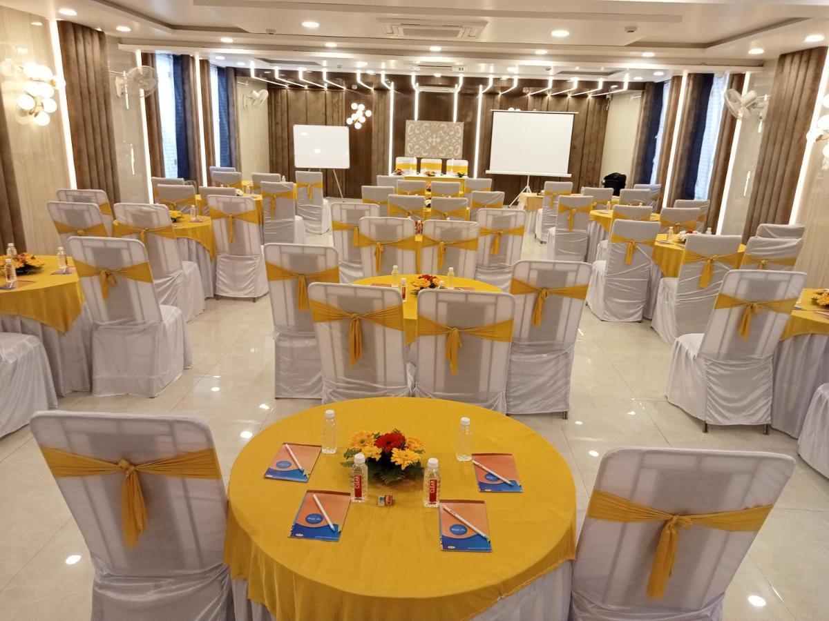 Hotel Nexus L Hotels In Charbagh Λάκναου Εξωτερικό φωτογραφία