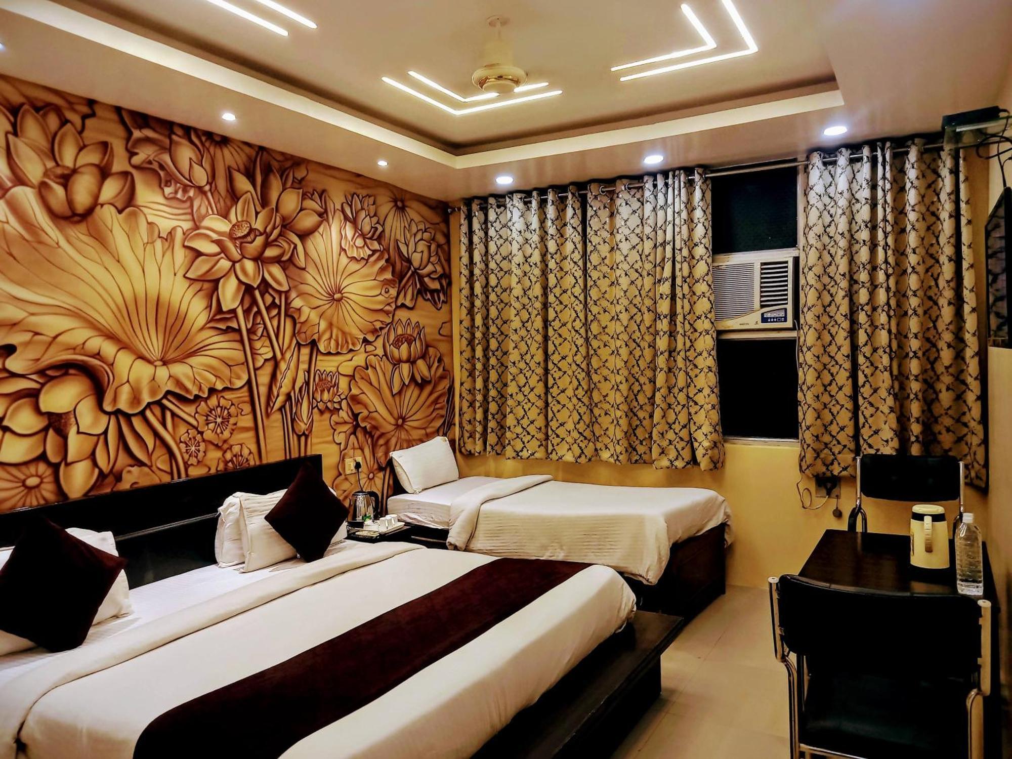 Hotel Nexus L Hotels In Charbagh Λάκναου Εξωτερικό φωτογραφία